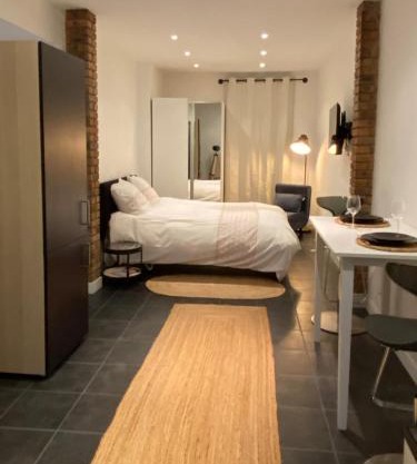 Cosy Studio & Parking close to Basel Swiss border