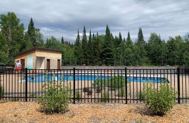 Cote Nord Chalet Summit ViewnCITQ 242152