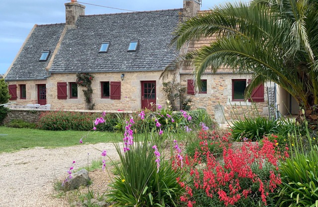 Cottage by the Sea – The Little Houses of Clarté