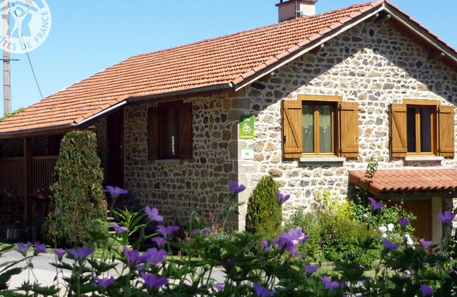 Cottage for 6 with fireplace in Hautes Chaumes