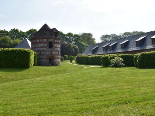 Cottage in Flainville near Norman Coastline