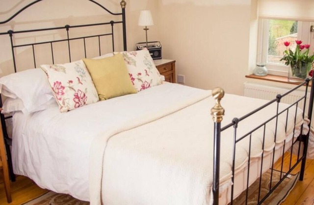 Cottage Owl Barn at Owl Barn at the Gardens