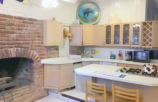 Cottage w/Full Kitchen FREE sailboats and kayaks