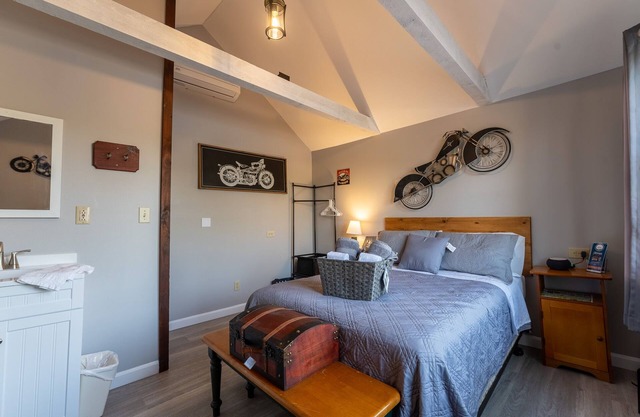 Cottage with Lake Views & Access Now featuring AC Wi-FI and TV