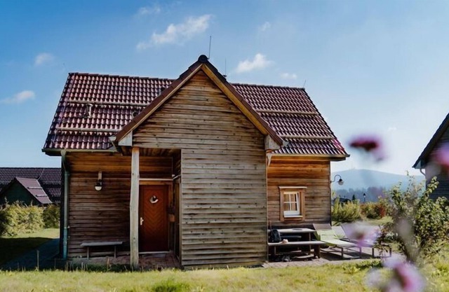 Cottages, turf house