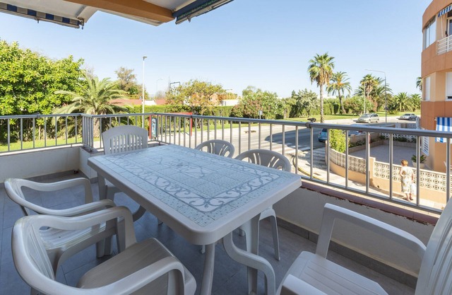 COTTON - Apartment with terrace in Playa de Oliva.