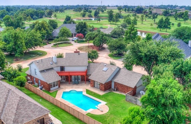 Country Club nice