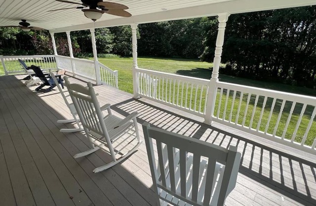 Country Escape Private Hot Tub Fire Pit