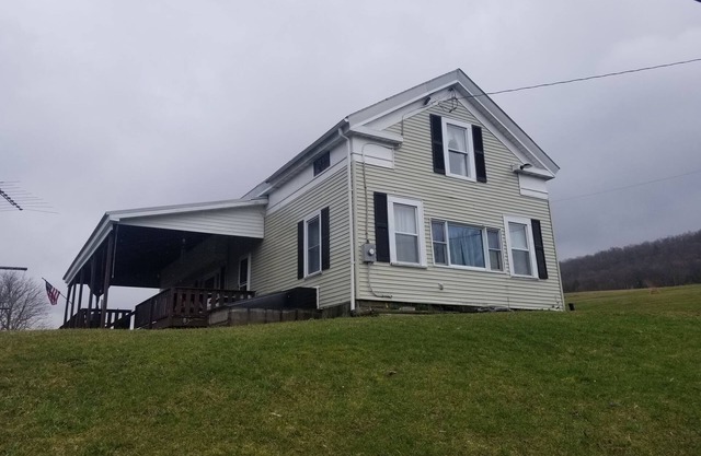 Country home nestled in the hills of South Lebanon.