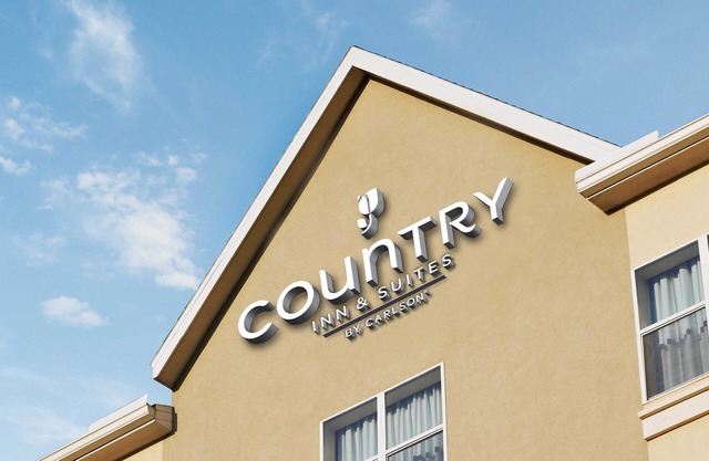 Country Inn & Suites by Radisson, Des Moines West, IA