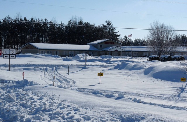 Country Villa Motel and Country Camping