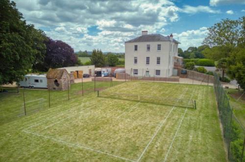 Countryside Annexe, with hottub, sleeps up to 4