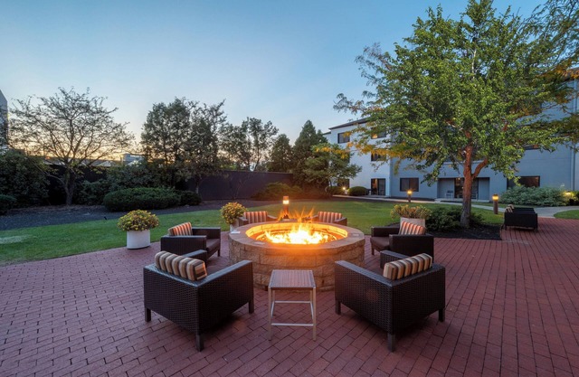 Courtyard by Marriott Columbus Airport