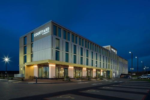 Courtyard by Marriott Inverness Airport