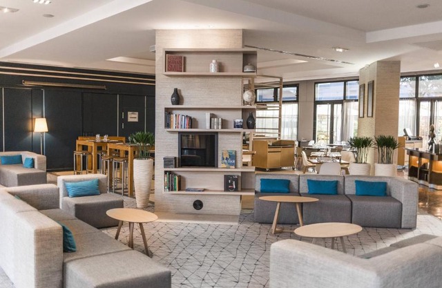 Courtyard by Marriott Paris La Defense West - Colombes