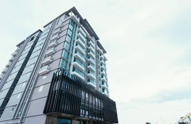 Cozy 1-bedroom condo in beautiful Phnom Penh with AC, WiFi, fitness room