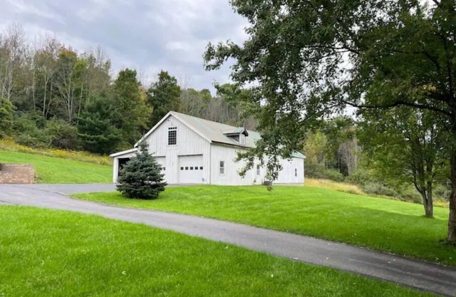 Cozy 1 bedroom private apartment- Hornell/Alfred