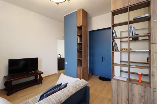 Cozy 1BR Apt near Vake Park - By Wehost