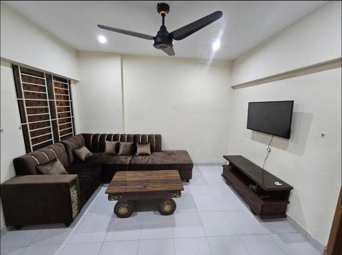 Cozy 2-Bedroom Apt