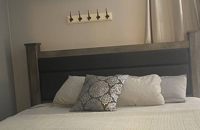 Cozy 2-bedroom condo with AC, WiFi in wonderful Las Vegas with strip view
