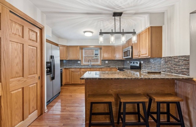 Cozy 3-Bedroom Ranch near Chicago & Area Hospitals