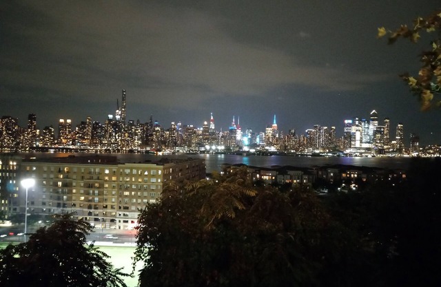 Cozy 3 BR for U Near Manhattan View, 15 Min to NYC