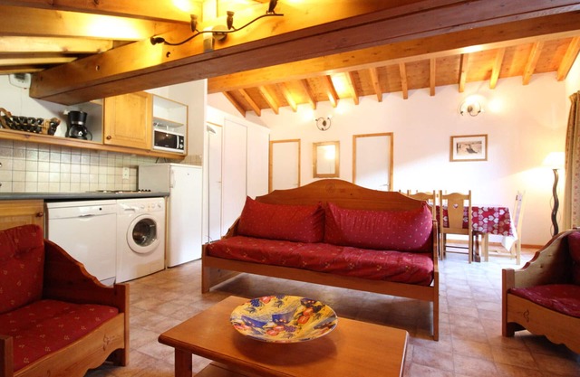 Cozy 7-Person Apartment at Village Center, Near Slopes - Val Cenis