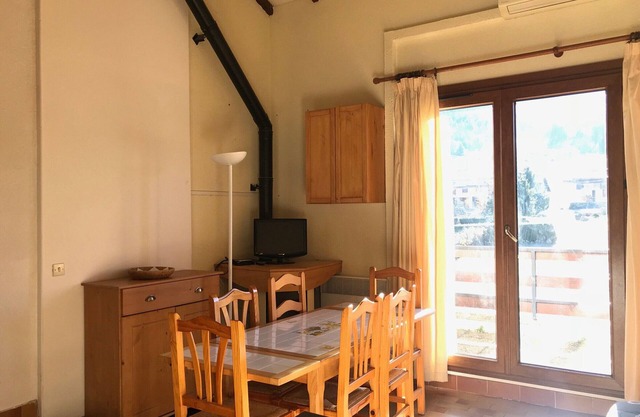 Cozy 8-Person Apartment in Corrençon en Vercors - Near Ski & Golf