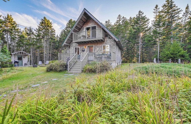 Cozy Acadia Area Cabin, Walk to Beach & Lighthouse