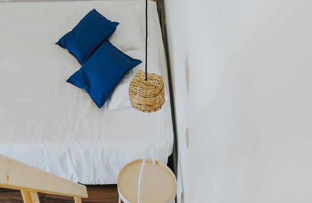 Cozy and practical for couples or solo guests. Bright, quiet and fully equipped for a simple, comfortable stay. No breakfast included, just steps from the pool and shared leisure areas.