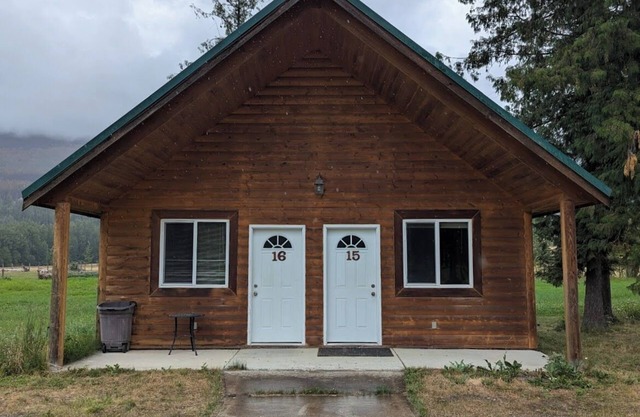 Cozy and Relaxing Getaway Cabins 15