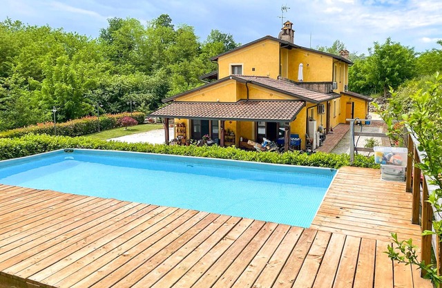 Cozy apartment in Santa Maria a Monte