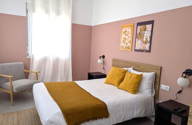 Cozy Apartment 5 Minutes from the Beach 3A