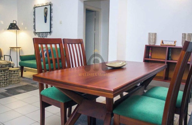 Cozy apartment in Yaoundé - business and family friendly. Close to US Embassy.