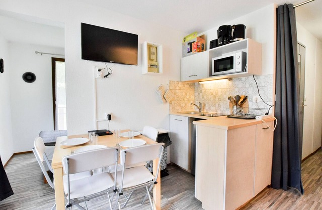 Cozy Apartment Near Ski Slopes - 4 Guests