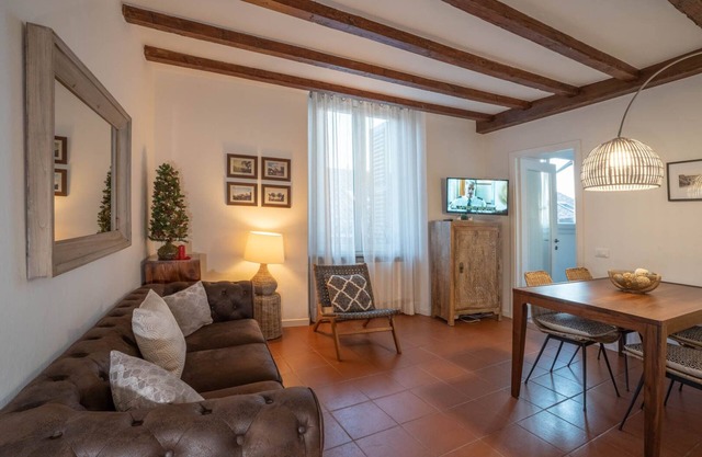 Cozy apartment with attention to detail in great location