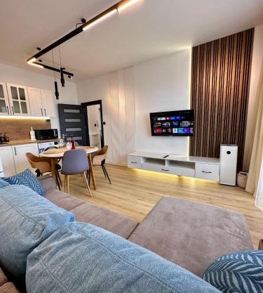 Cozy Apartment with Balcony on the Black Sea- part of the family 'Vicki Apart