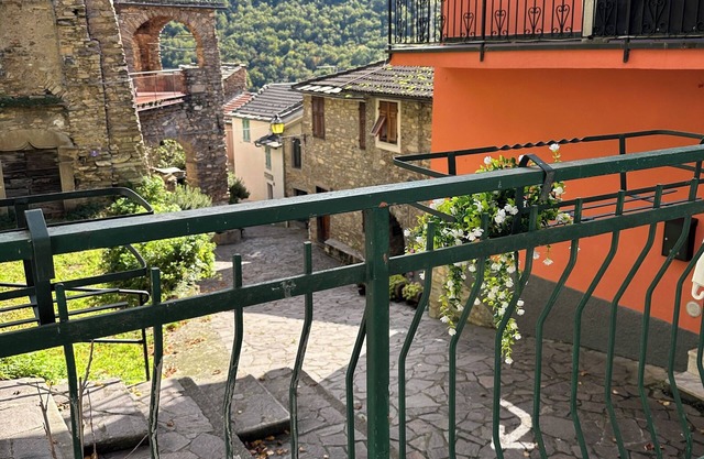 Cozy apartment with lovely location - tranquil getaway or active holiday