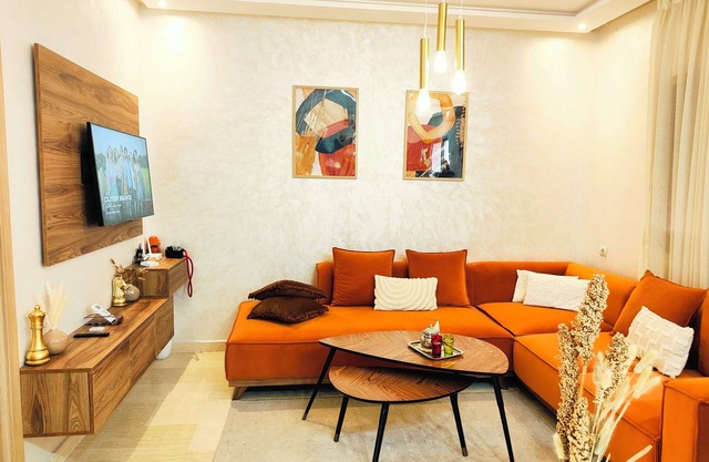Cozy Apartment with Moroccan Soul