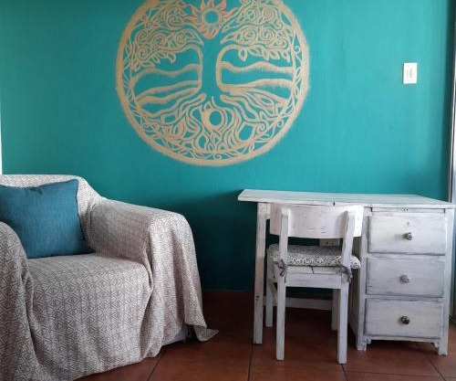 Cozy arty apartment in walking distance of CBD