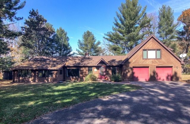 Cozy Cabin on Elk Lake
