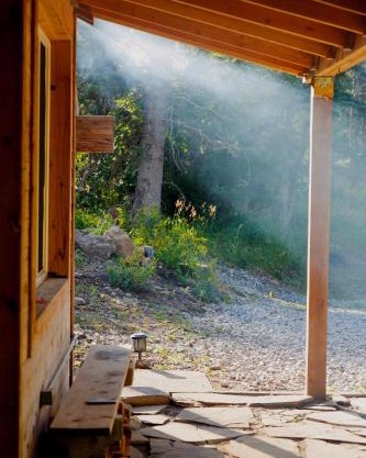 Cozy Cabin Retreat in Midway