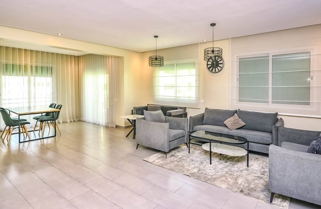 Cozy Central - Gym & Spa Srvcs