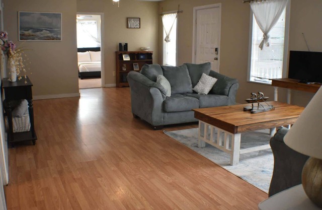 Cozy Coastal Getaway