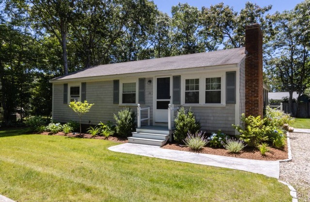 Cozy East Falmouth Cottage on the Seacoast Shores