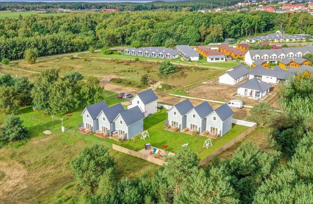 Cozy, family-friendly cottage in a quiet location, 1 km from the sandy beach.