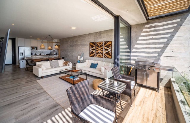Cozy flat with sunset view on the bay, next to the National Reserve for 4 people