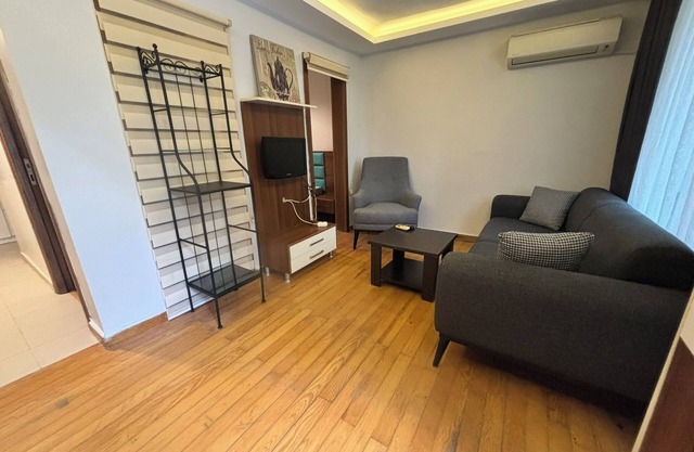 Cozy Garden-Level Apartment near Taksim