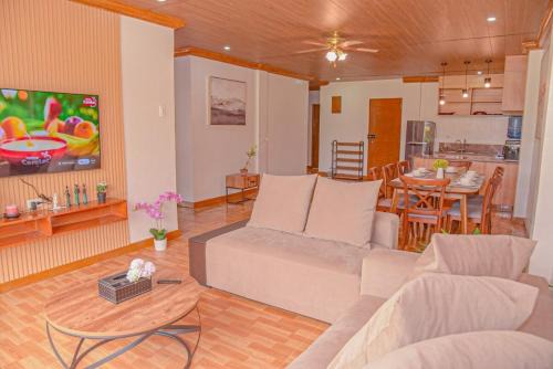 Cozy Guest House 1st flr