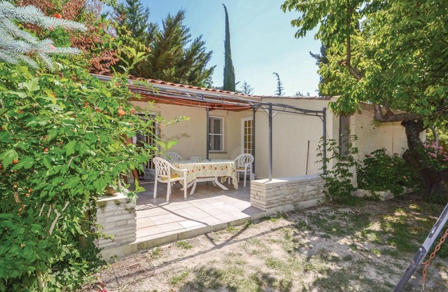 Cozy home in Crillon Le Brave with WiFi